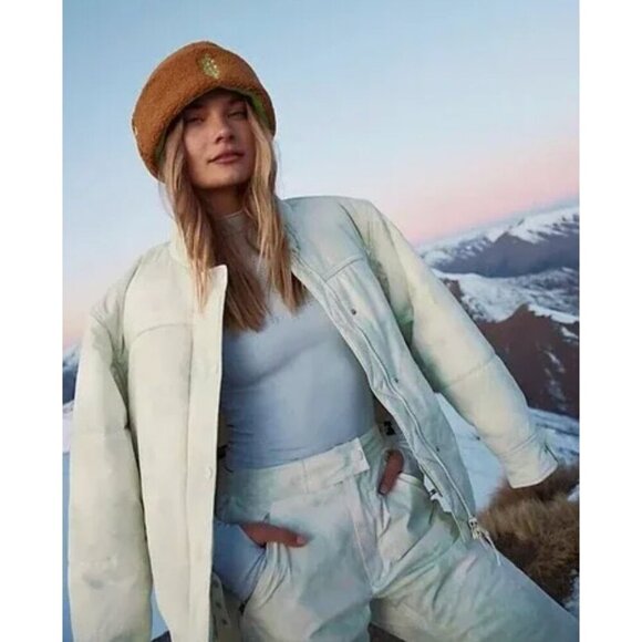 Free People FP Movement Bunny Slope Puffer Ski Jacket Mint Green Size XS NWOT